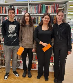 v.l.n.r.: Kevin Kushi, Alexandros Glideris, Paula Gebhard, Stefanie Schiefer